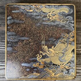 時代雲龍蒔絵硯箱