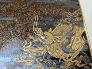 時代雲龍蒔絵硯箱