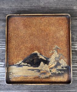 時代雲龍蒔絵硯箱