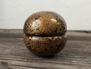 時代菊桐秋草蒔絵蹴鞠茶器