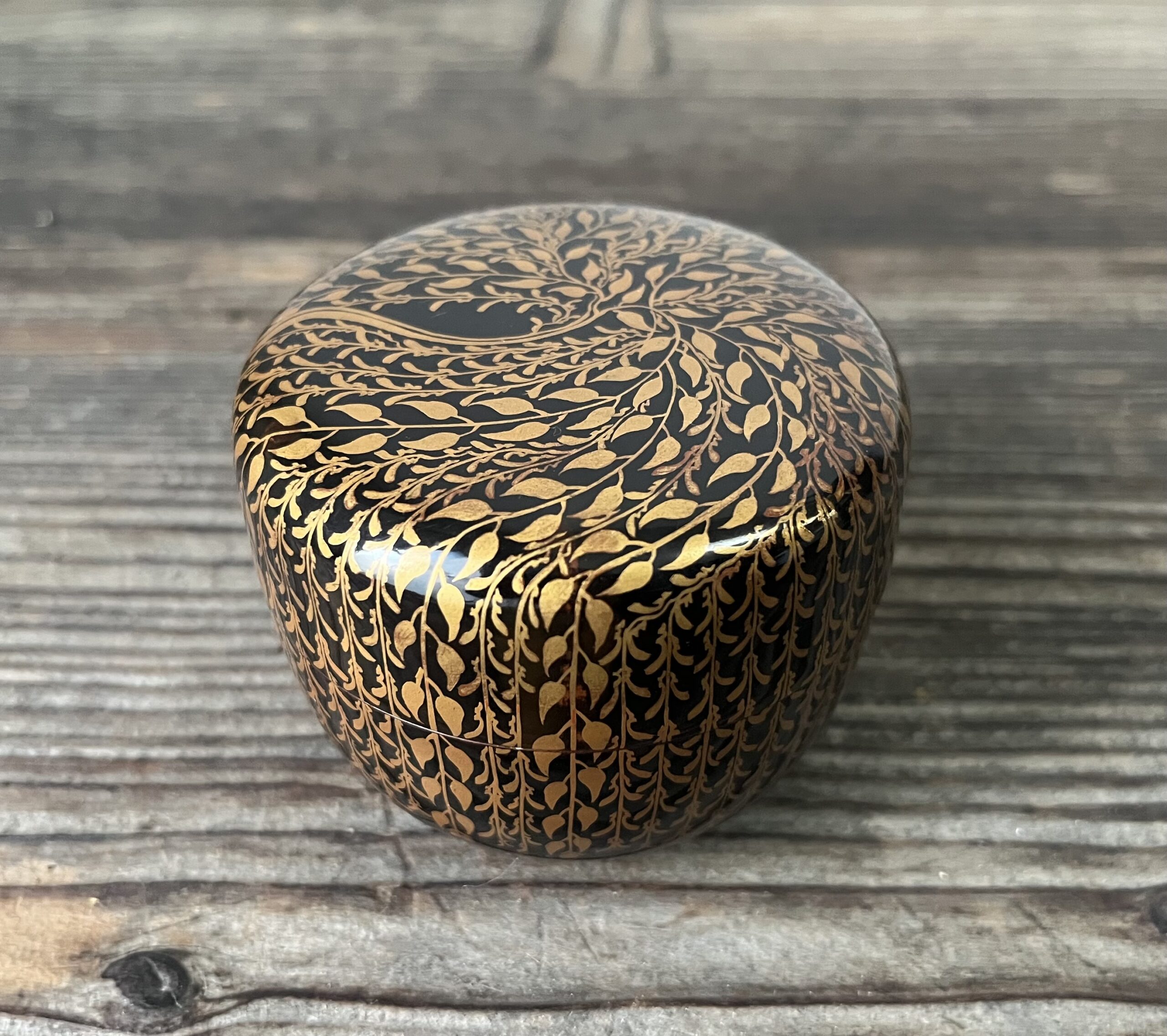 時代柳蒔絵平棗