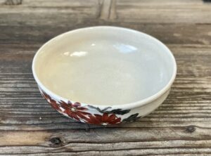 得庵菊図平茶碗