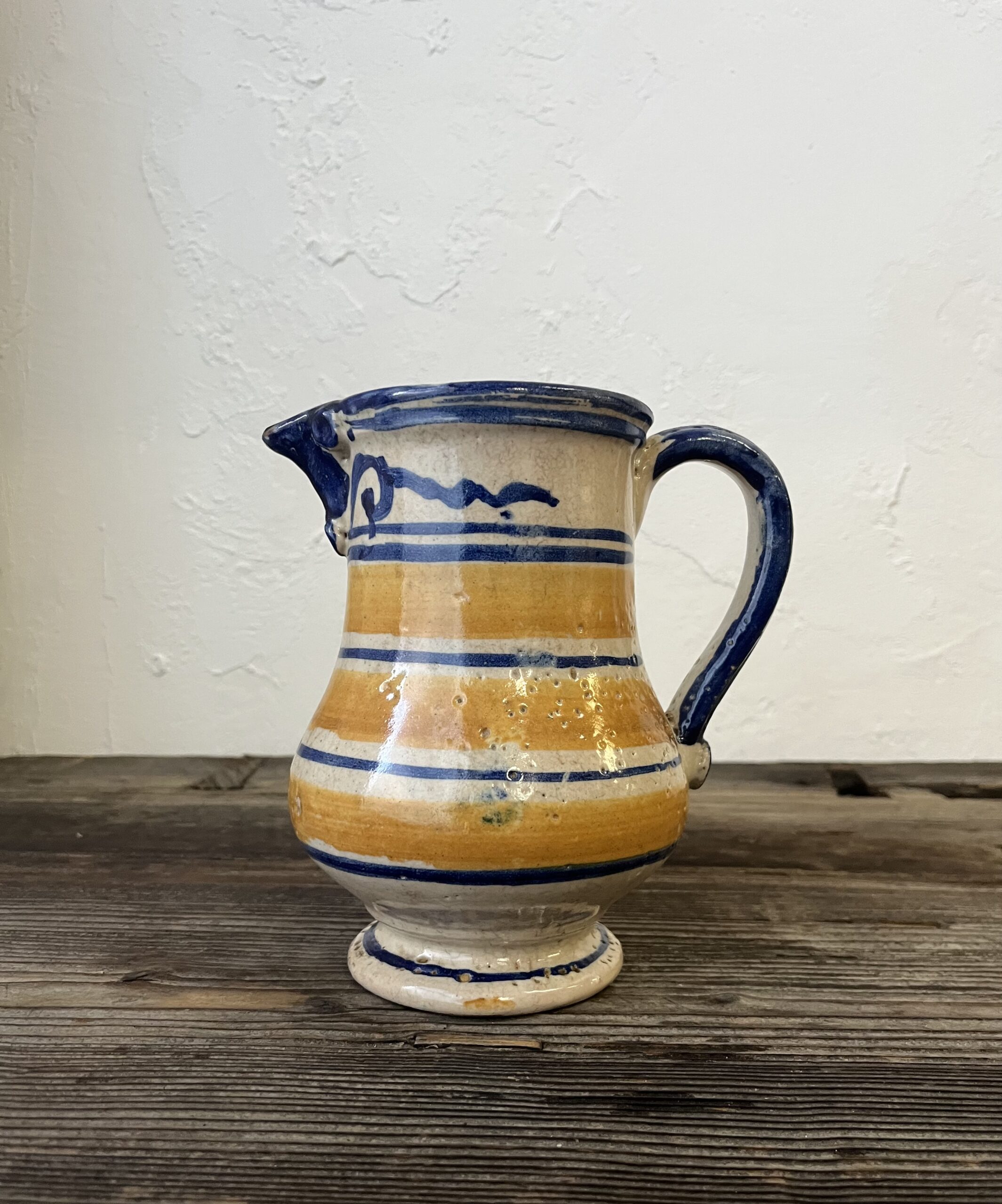 マジョリカ水差し