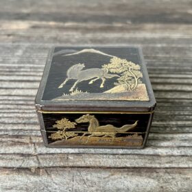 時代馬蒔絵重香合