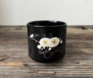 初代真葛香山作梅之畫茶碗依乾山意