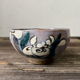 初代真葛香山作　杜若茶碗